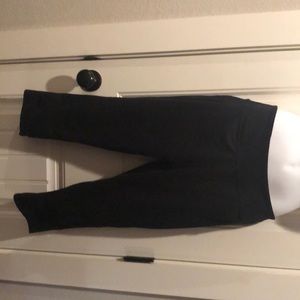 Fabletics Black Capri